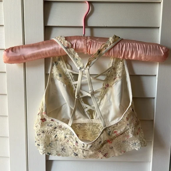 PINK by Victoria’s Secret - Lace Bralette - Small - Picture 3 of 6